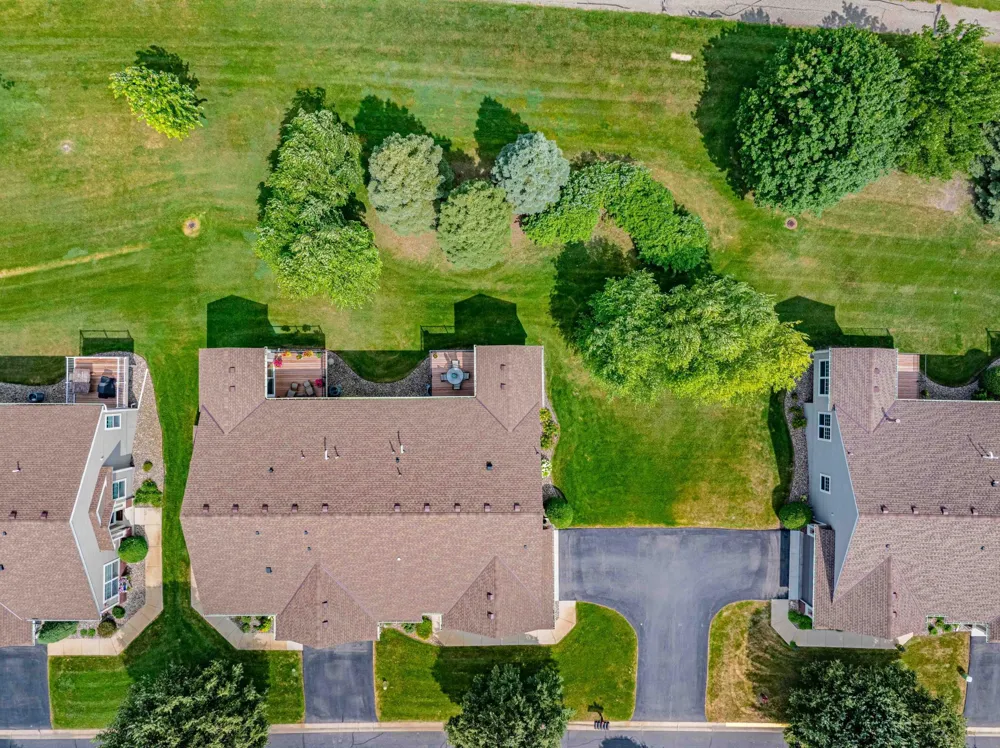 988 Daylily Drive Victoria, MN 55386