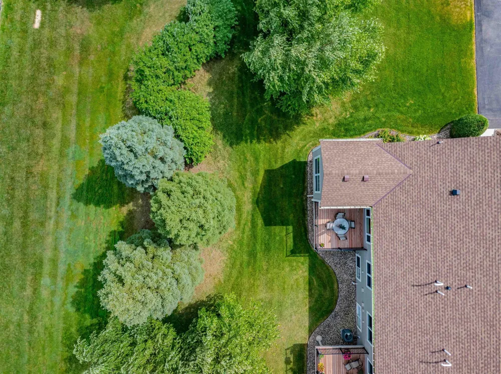 988 Daylily Drive Victoria, MN 55386