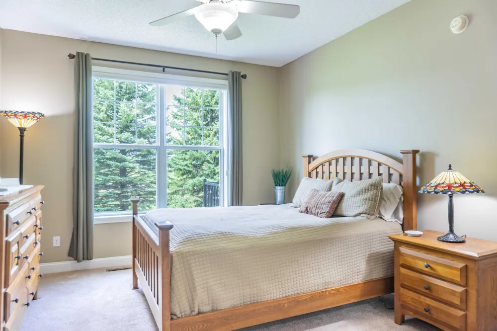988 Daylily Drive Victoria, MN 55386