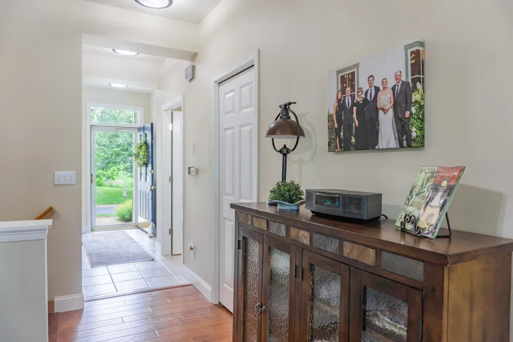 988 Daylily Drive Victoria, MN 55386