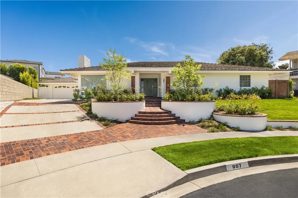 807 Aldebaran Circle Newport Beach, CA 92660