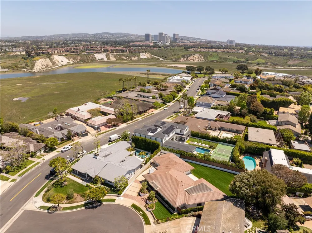 807 Aldebaran Circle Newport Beach, CA 92660