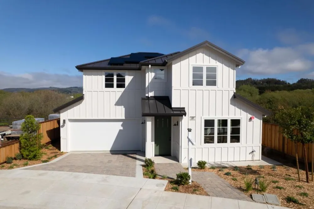 577 Creekside Court Half Moon Bay, CA 94019