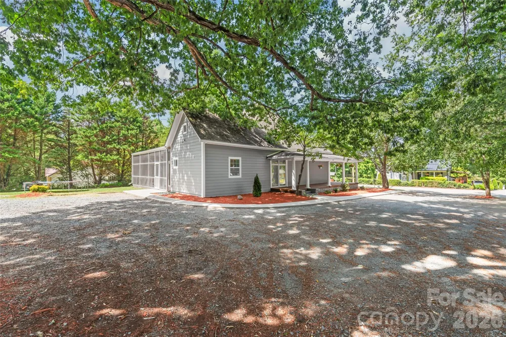 243 S Main Street Wingate, NC 28174