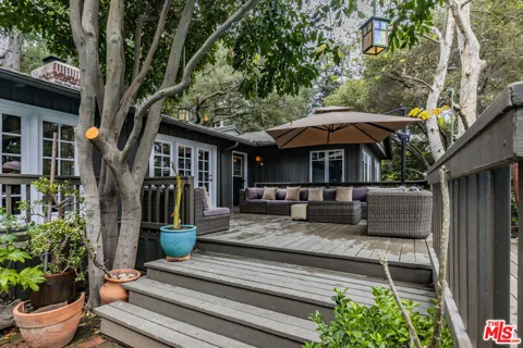 5228 Palm Drive