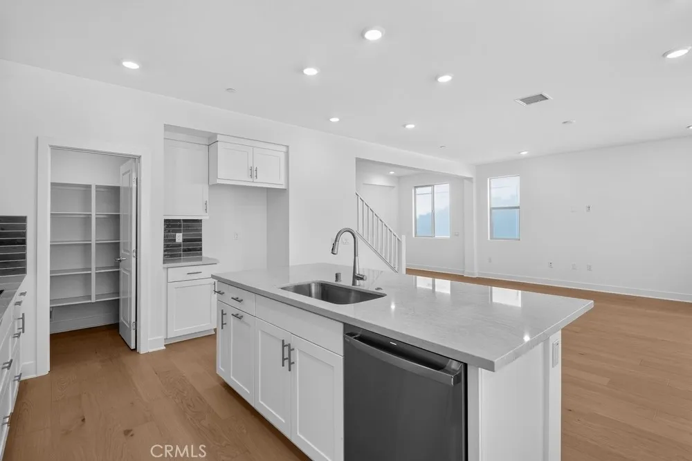 475 Citrus Oak Road Glendora, CA 91740