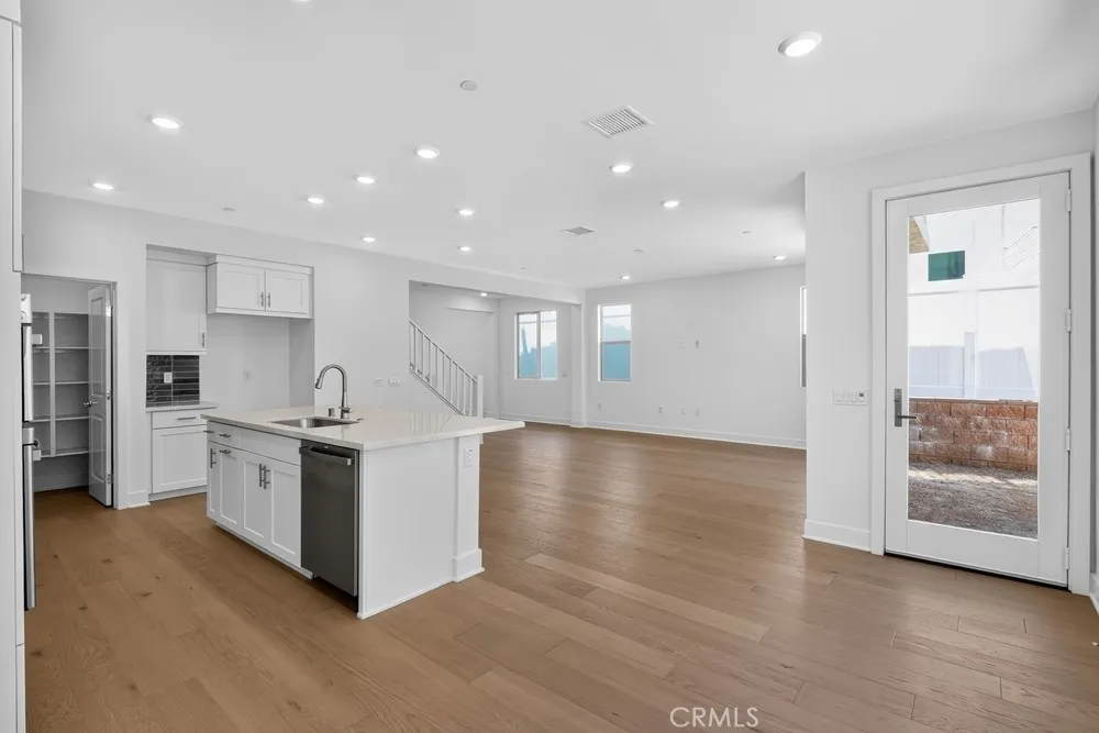 475 Citrus Oak Road Glendora, CA 91740