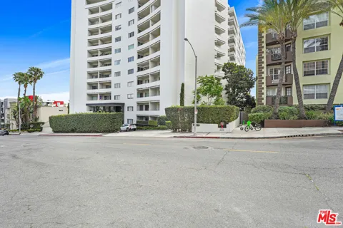 7250 Franklin Avenue #503