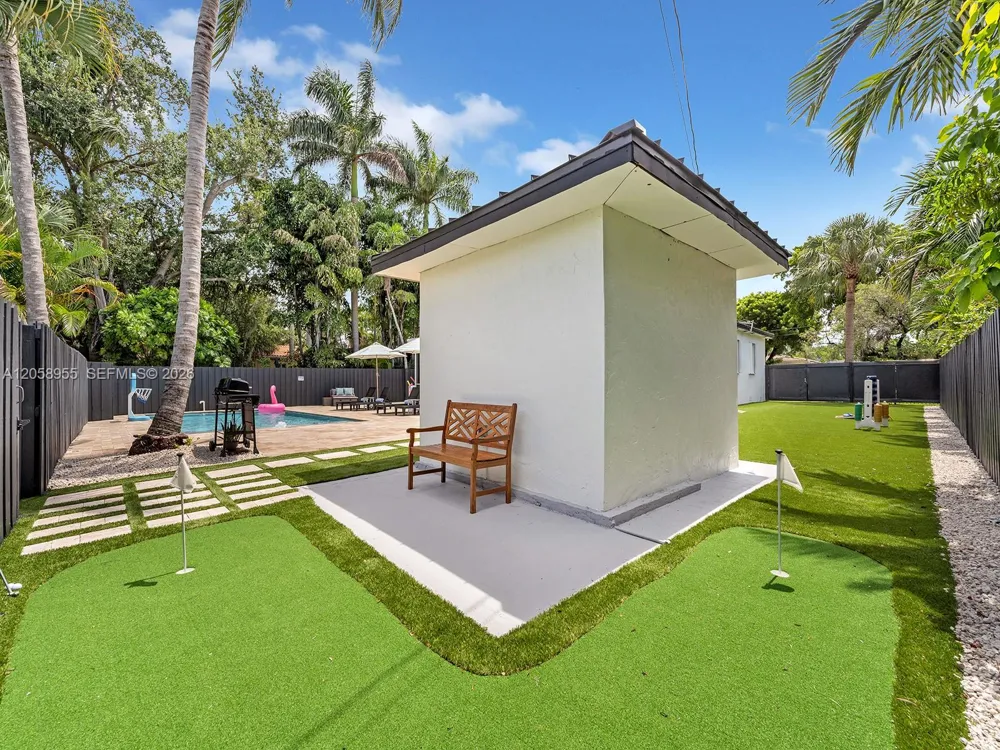 430 Forrest Dr Miami Springs, FL 33166