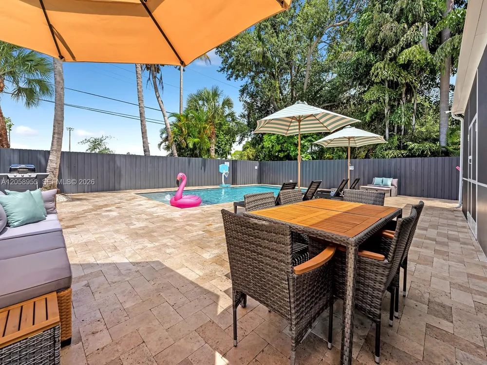 430 Forrest Dr Miami Springs, FL 33166