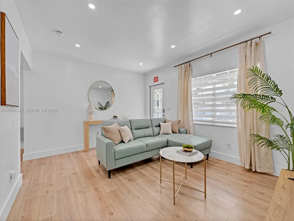 430 Forrest Dr Miami Springs, FL 33166