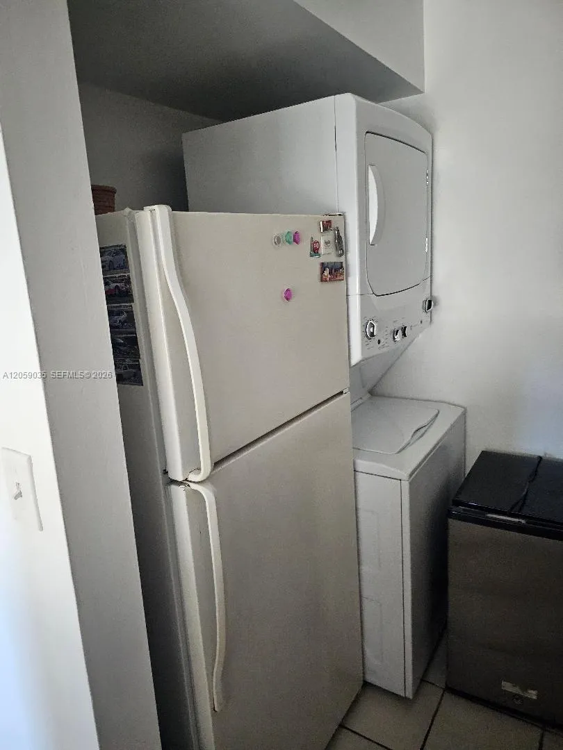 2505 W 67th Pl #22-27 Hialeah, FL 33016