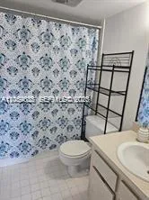 2505 W 67th Pl #22-27 Hialeah, FL 33016