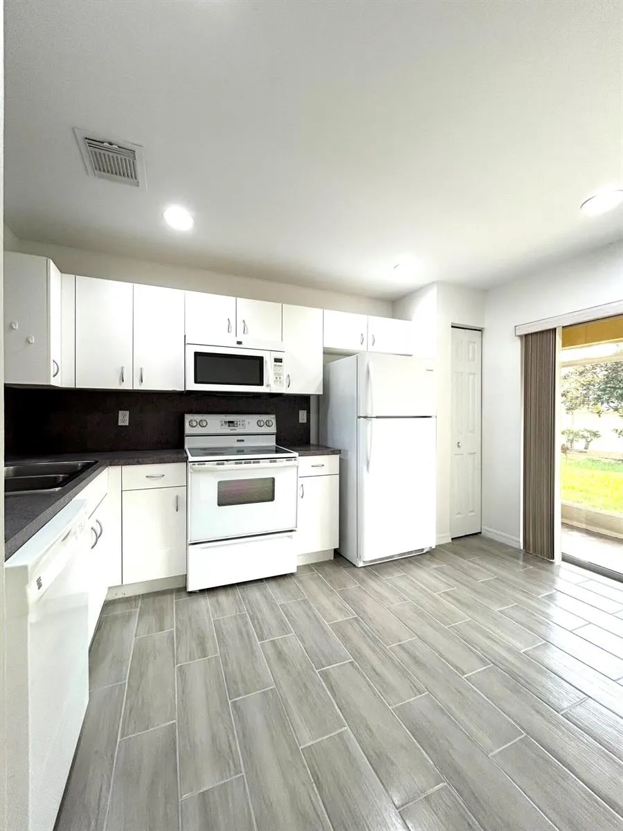 1007 Arezzo Circle Boynton Beach, FL 33436