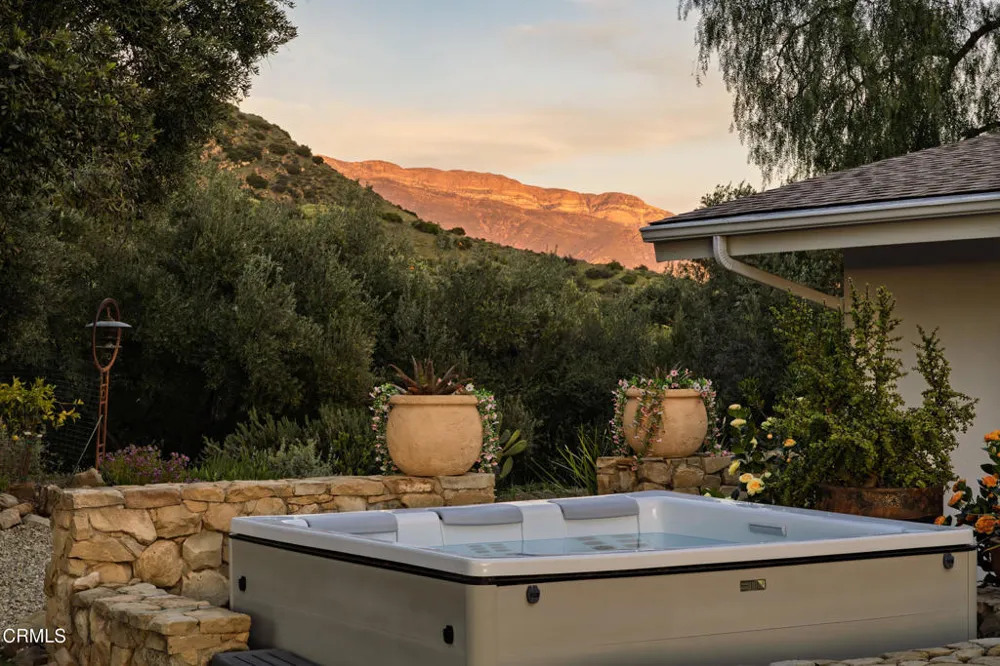 1417 Foothill Road Ojai, CA 93023
