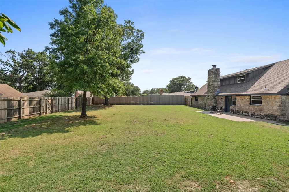 1032 Grandview Bartlesville, OK 74006