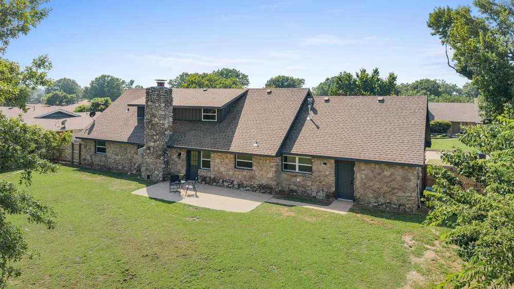 1032 Grandview Bartlesville, OK 74006