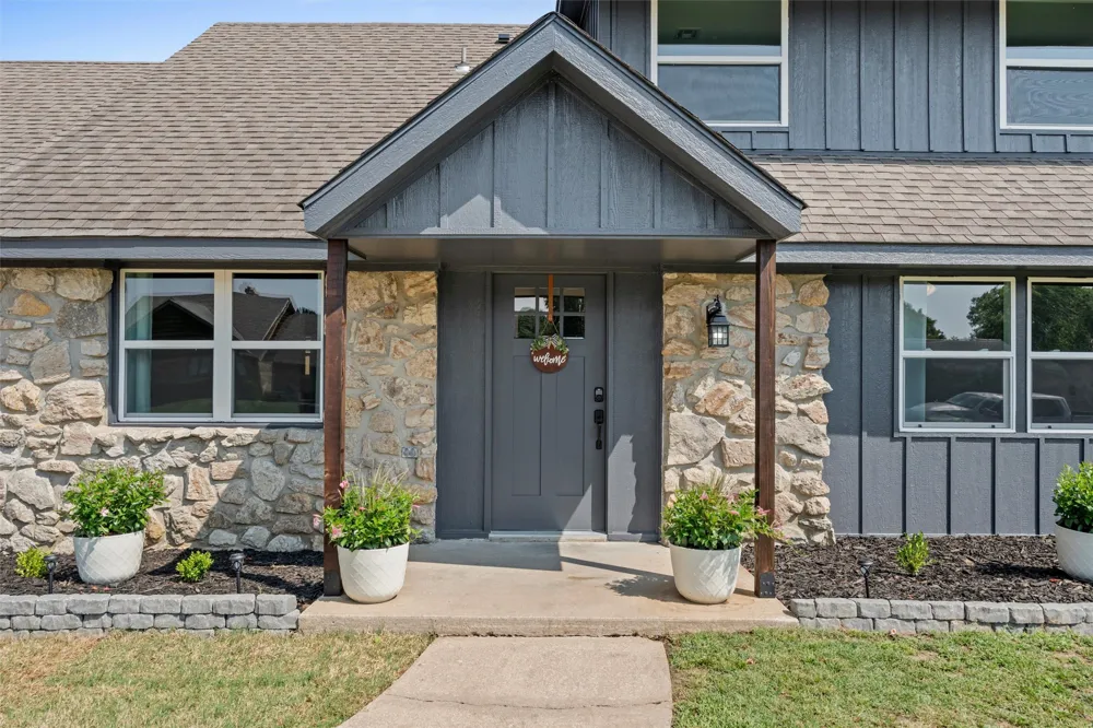 1032 Grandview Bartlesville, OK 74006