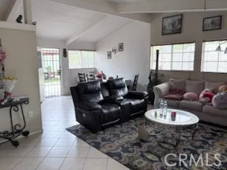11930 Bromont Pacoima, CA 91331