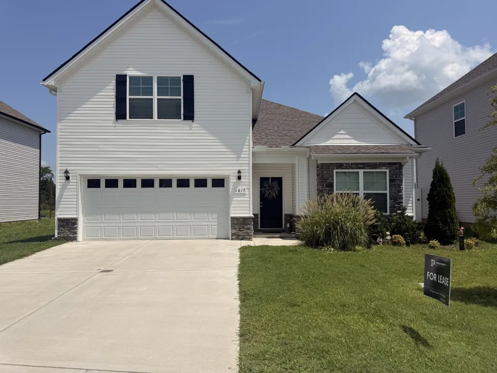 1617 Secretariat Trce Murfreesboro, TN 37128