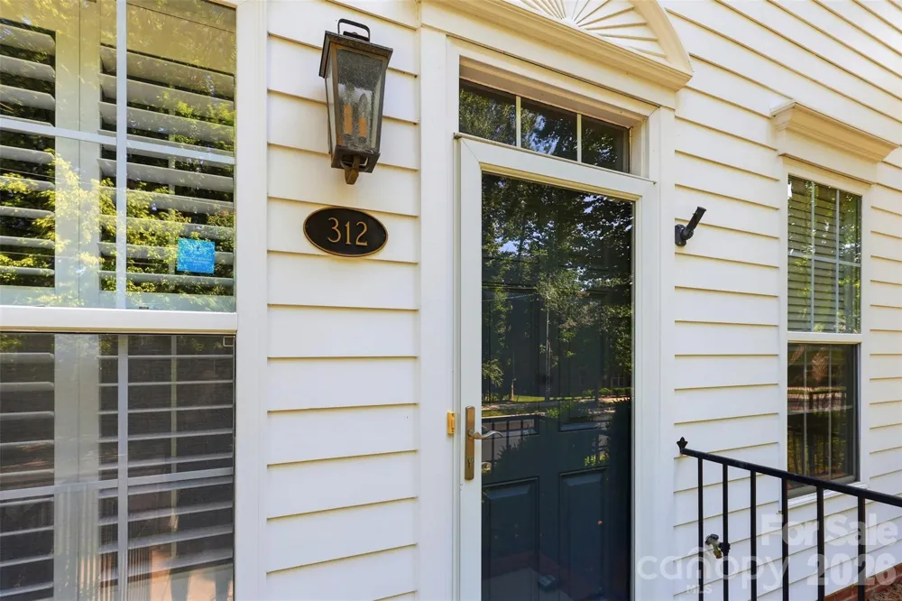 312 Park Square Place Matthews, NC 28105