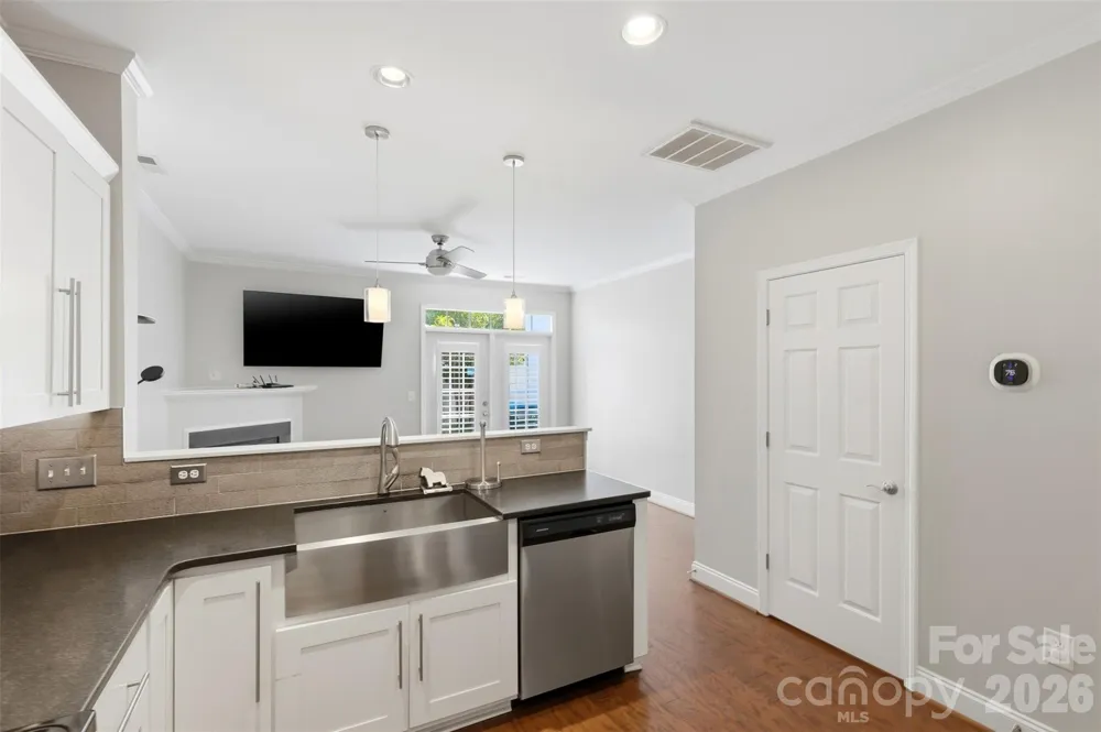 312 Park Square Place Matthews, NC 28105