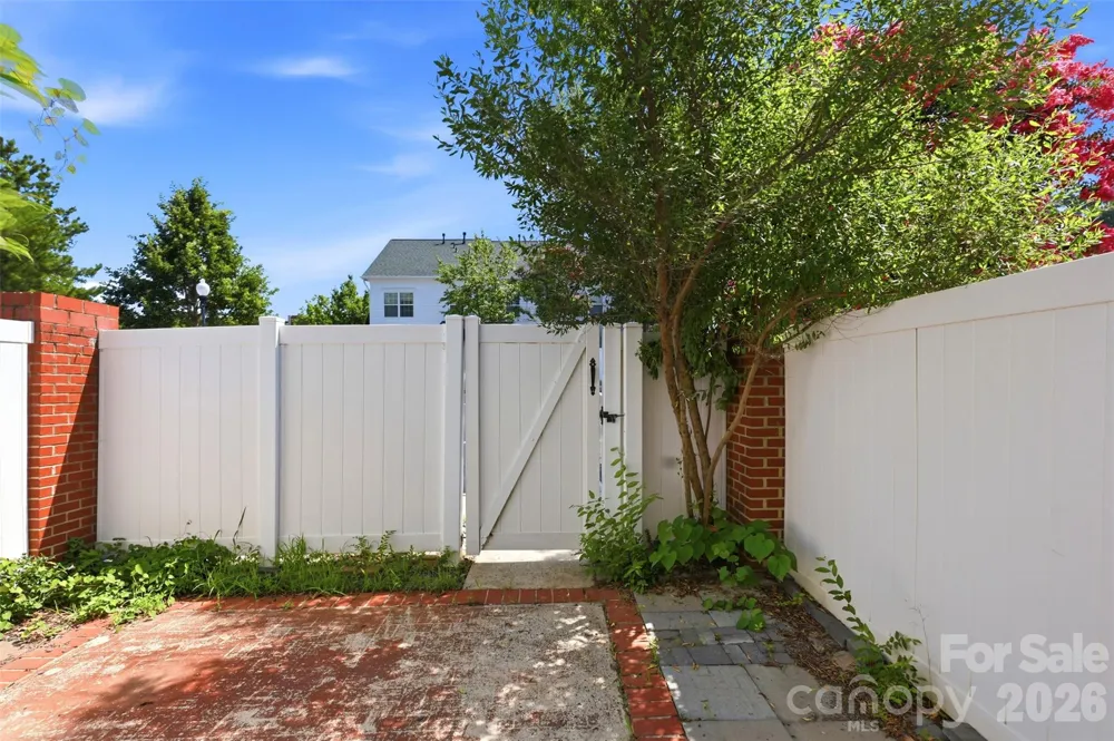 312 Park Square Place Matthews, NC 28105