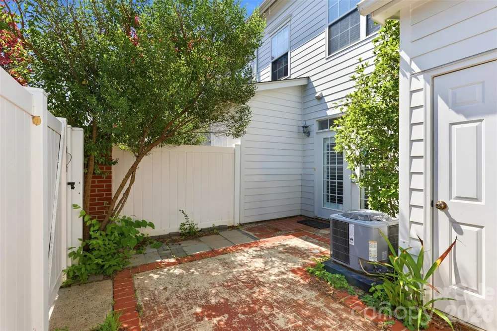 312 Park Square Place Matthews, NC 28105