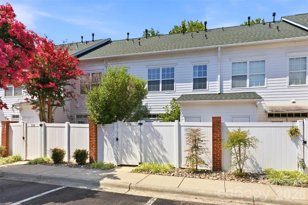 312 Park Square Place Matthews, NC 28105