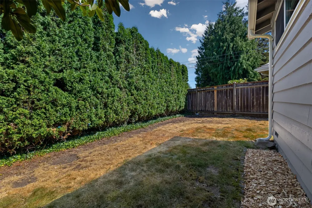 10527 Beardslee Boulevard Bothell, WA 98011