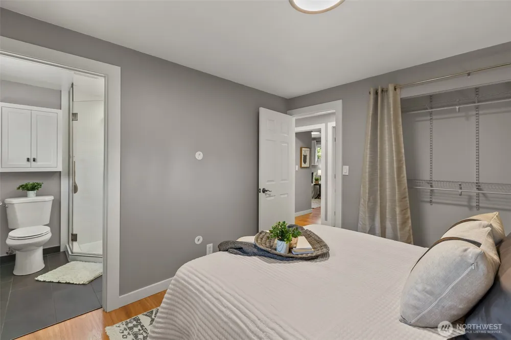 10527 Beardslee Boulevard Bothell, WA 98011