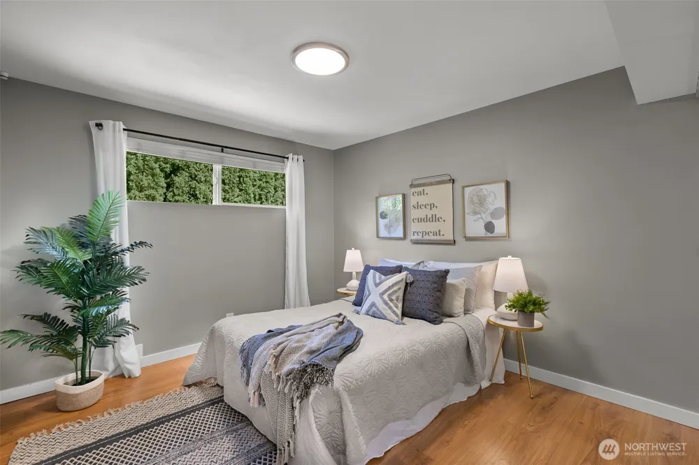 10527 Beardslee Boulevard Bothell, WA 98011
