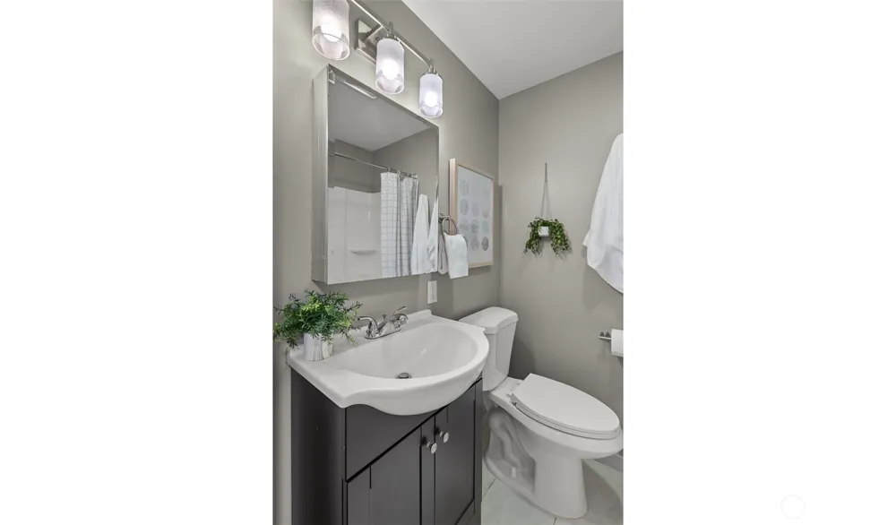10527 Beardslee Boulevard Bothell, WA 98011