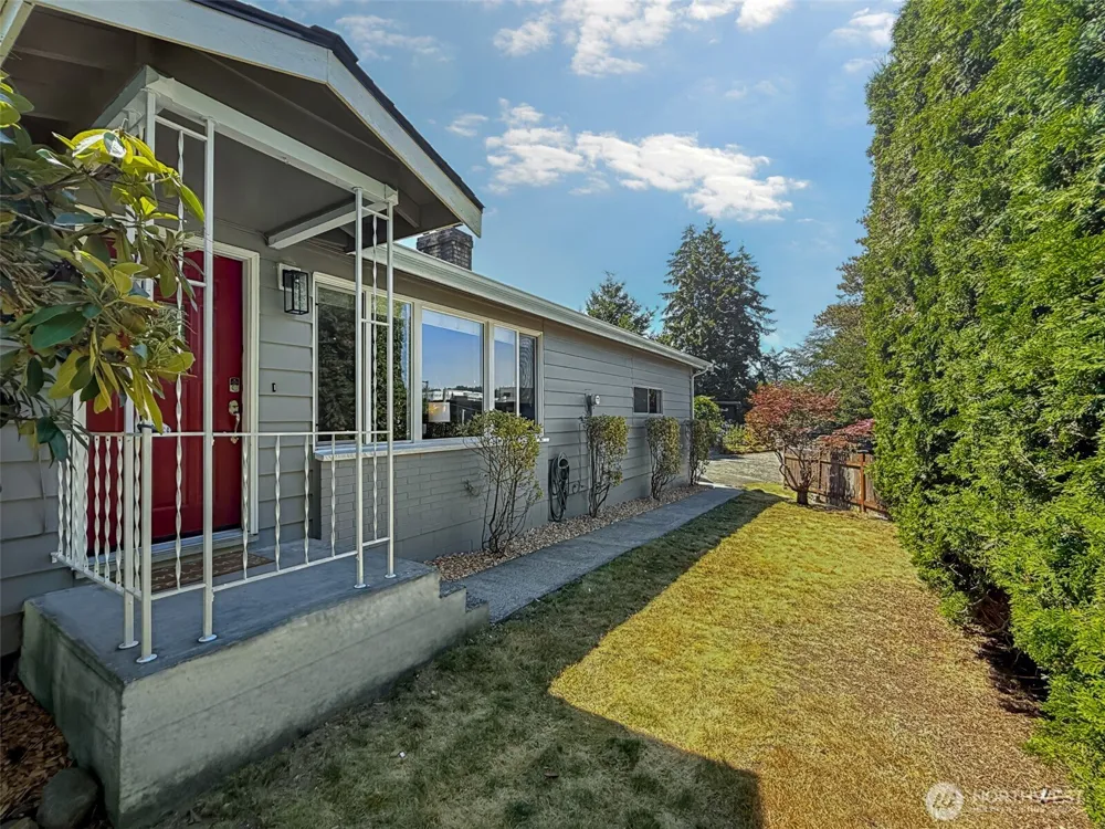 10527 Beardslee Boulevard Bothell, WA 98011