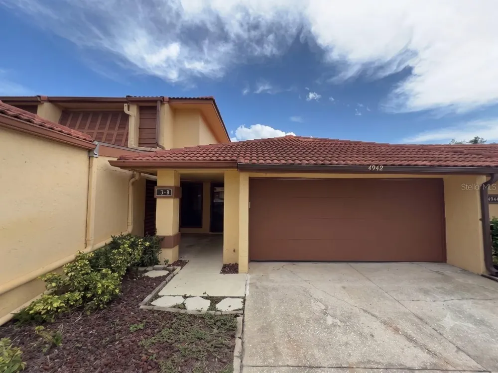 4942 SAMOA CIRCLE #5 Orlando, FL 32808