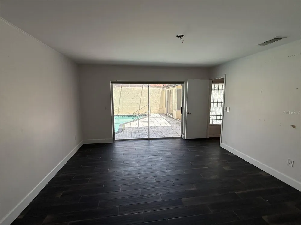 4942 SAMOA CIRCLE #5 Orlando, FL 32808
