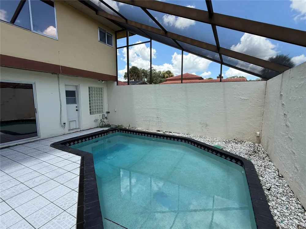 4942 SAMOA CIRCLE #5 Orlando, FL 32808