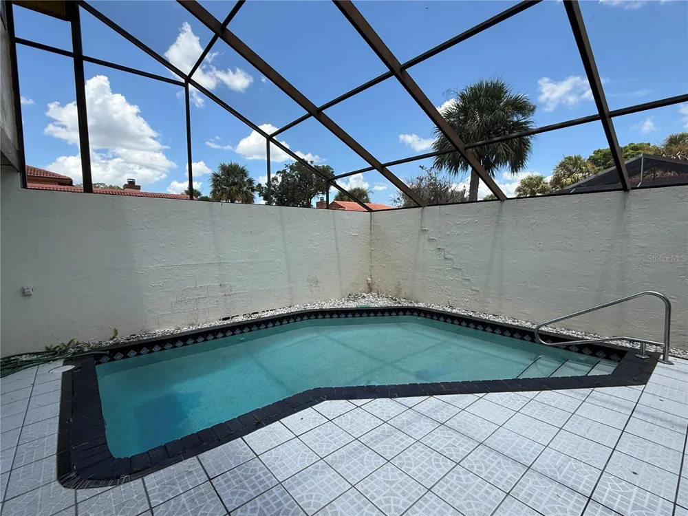 4942 SAMOA CIRCLE #5 Orlando, FL 32808
