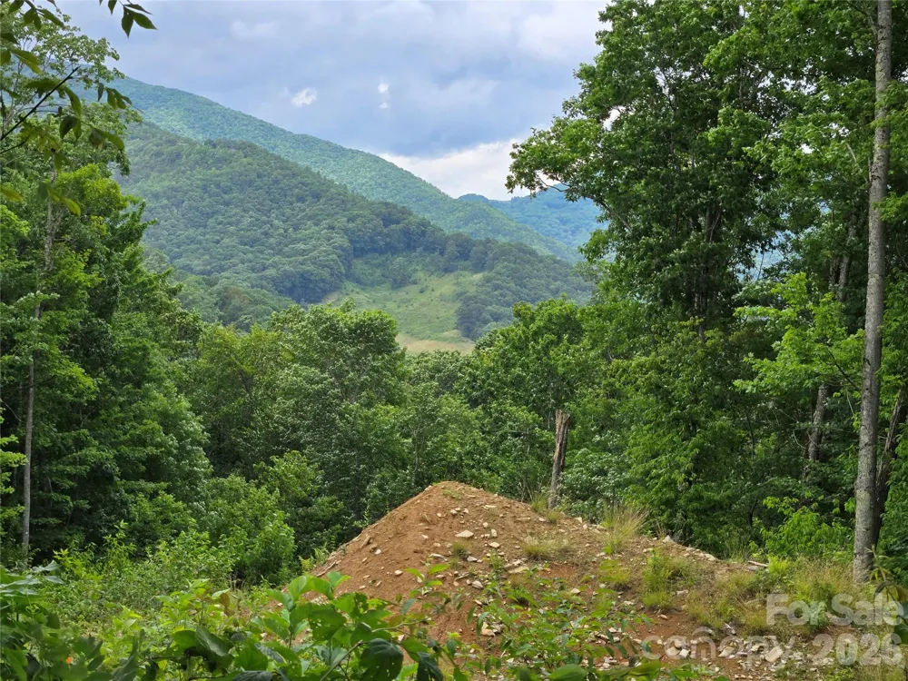 52 Lantern Ridge Maggie Valley, NC 28751
