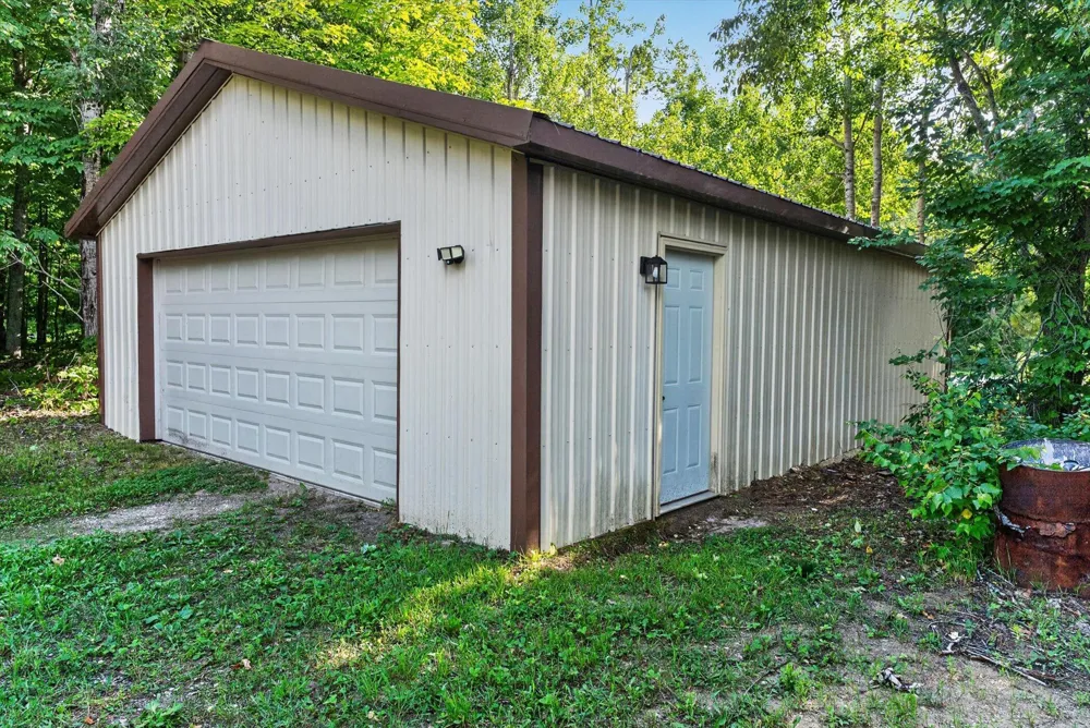 4241 Laming Circle Elmira, MI 49730