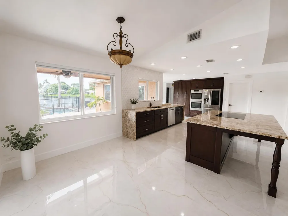 5040 SW 117th Way Cooper City, FL 33330