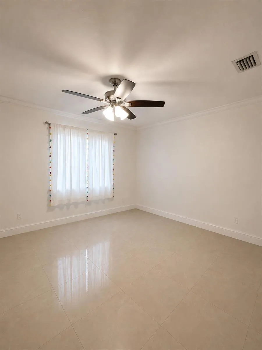 5040 SW 117th Way Cooper City, FL 33330