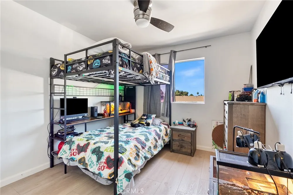 159 S Wilmington #F Compton, CA 90220