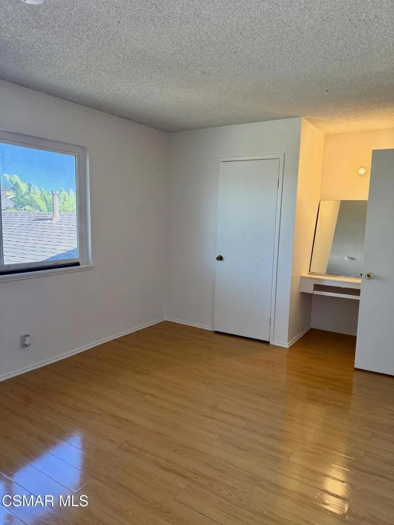 676 Avenida Del Platino Newbury Park, CA 91320