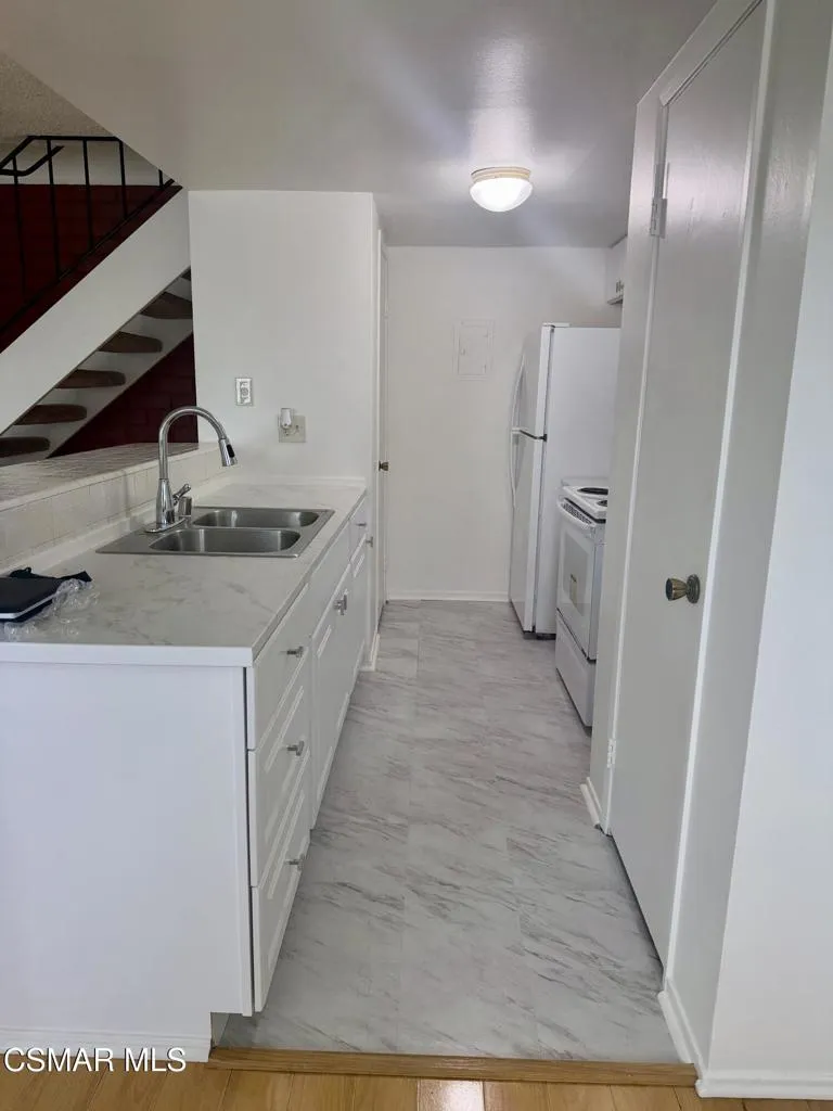 676 Avenida Del Platino Newbury Park, CA 91320