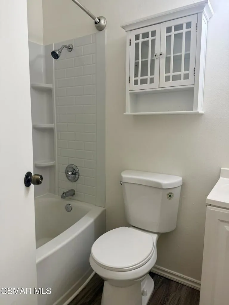 676 Avenida Del Platino Newbury Park, CA 91320