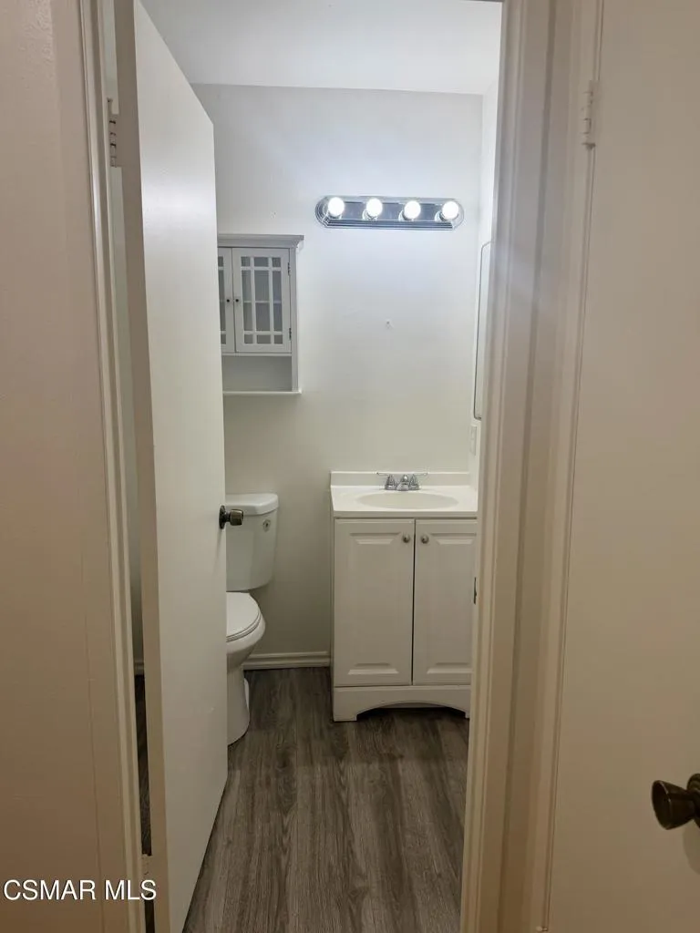 676 Avenida Del Platino Newbury Park, CA 91320