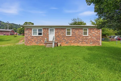 8 Thurman Dr