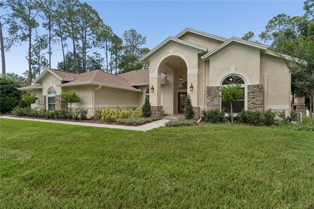 18811 VICTOR MANUEL DRIVE Lutz, FL 33548