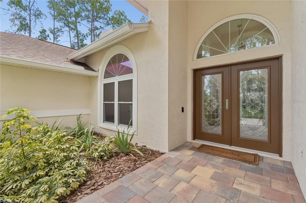 18811 VICTOR MANUEL DRIVE Lutz, FL 33548